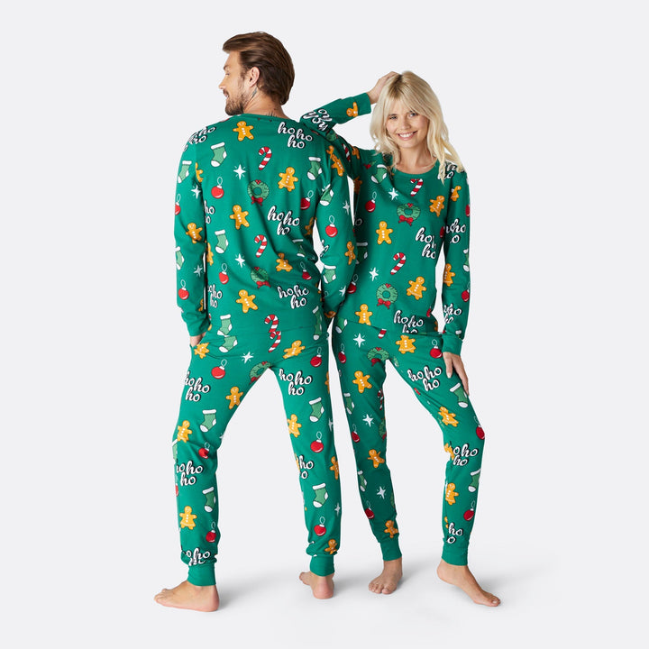 green christmas pyjamas family