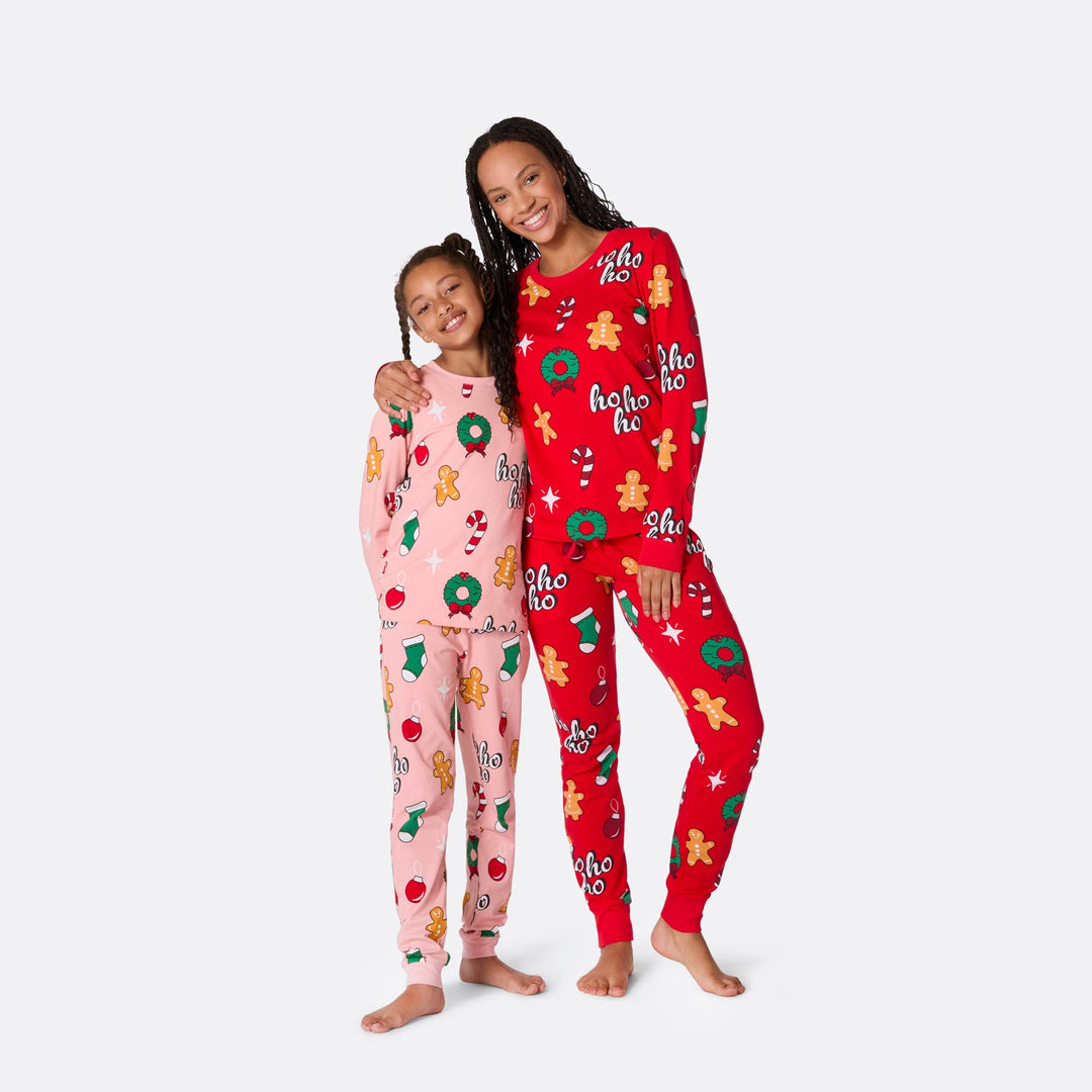 red christmas pyjamas family