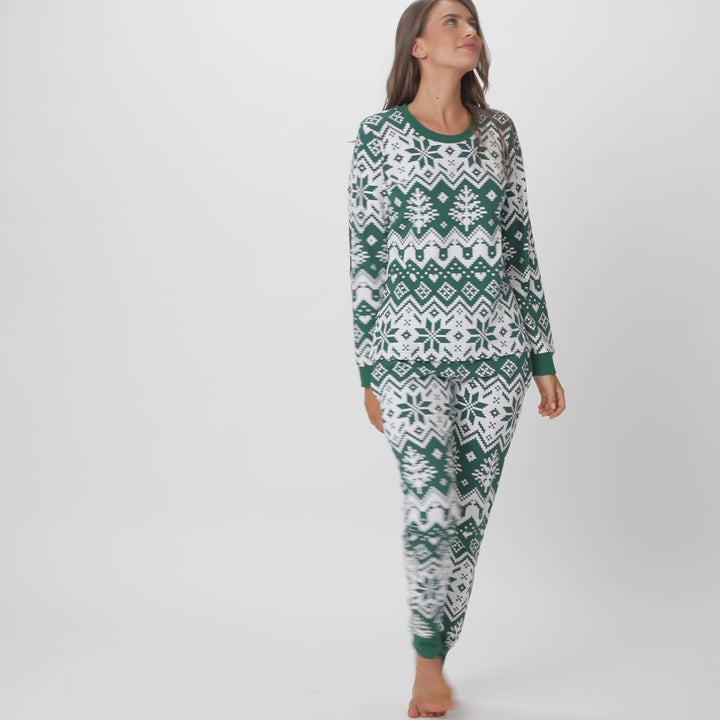 green christmas pyjama