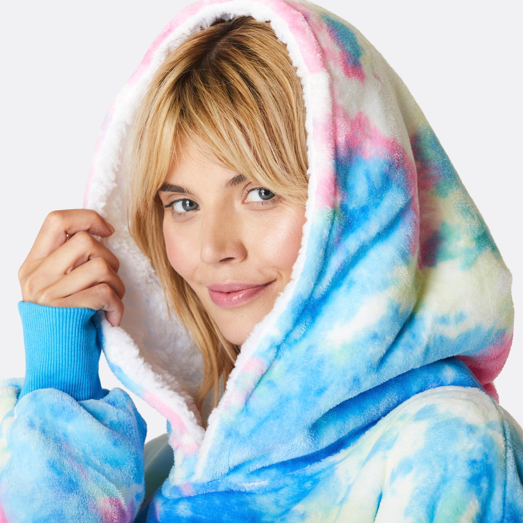 Teddy Oversized Blanket Hoodie – Cyan Tie-Dye – SillySanta.uk